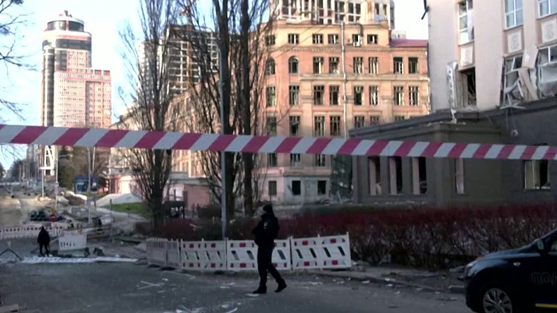 Escalada de tensión en la guerra de Ucrania: Kiev asegura haber matado a 400 soldados en Donetsk - Ver ahora