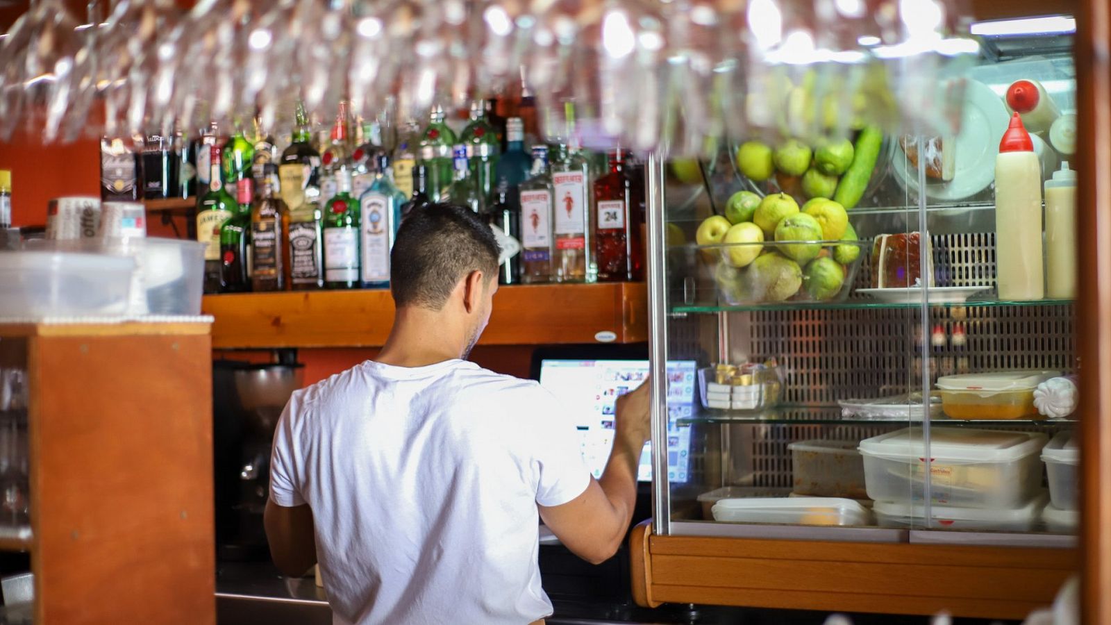 El año 2022 termina con récord de contratos indefinidos: "Te da mucha más seguridad"