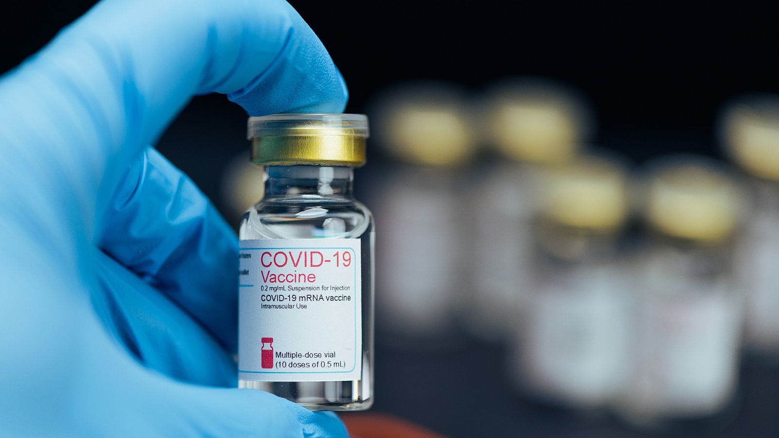 La vacunación contra la COVID, en descenso