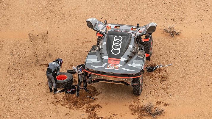 Problemas para Carlos Sainz en el Dakar más duro