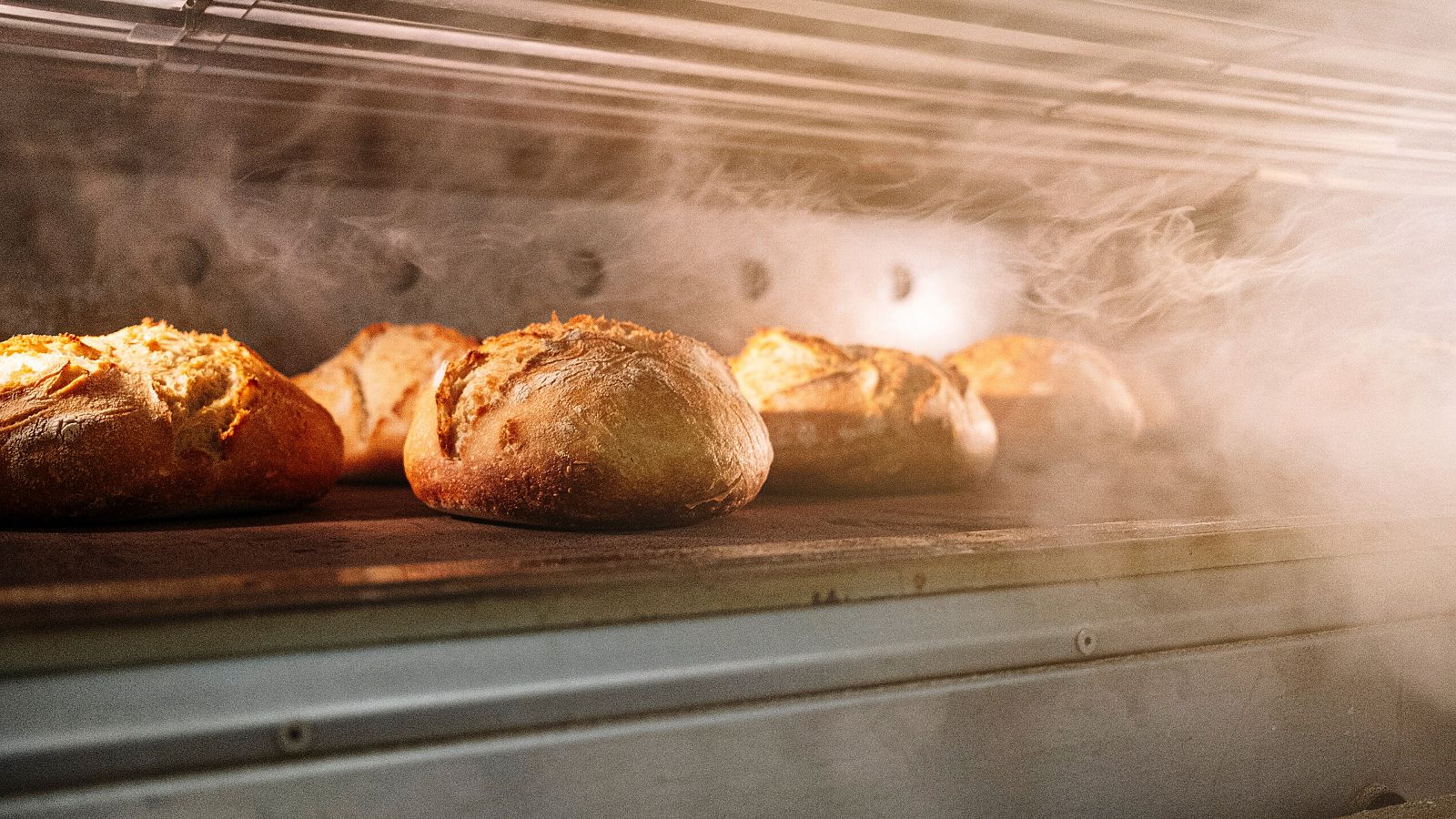 Los panaderos y pasteleros artesanos reclaman ayudas al sector