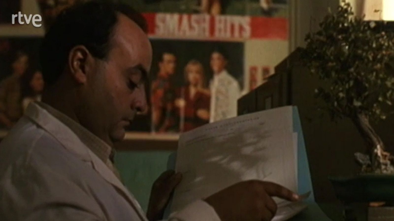 A su servicio - El cuchillo cruel - A su servicio | Ver