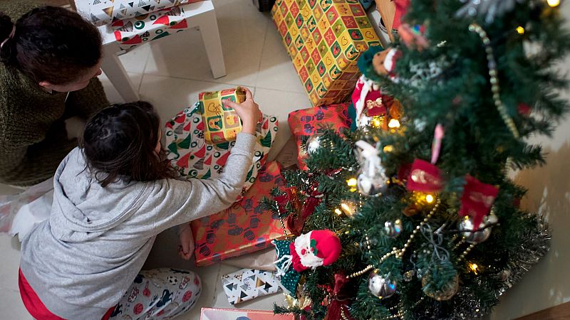 Los expertos recomiendan no hiperregalar a los niños: ¿Fomentamos un consumo excesivo y que se vuelvan más egoístas"