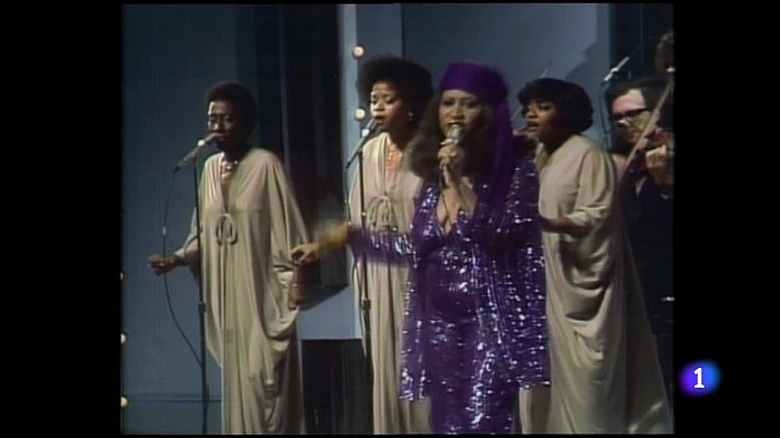 Telediario 1 - Rocío Durcal y Rosalía en la lista de los mejores cantantes de la historia de 'Rolling Stones'