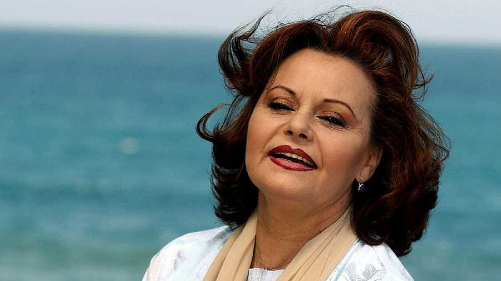 Rocío Durcal y Rosalía en la lista de los mejores cantantes de la historia de 'Rolling Stones'