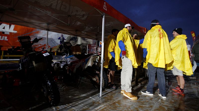 Las intensas lluvias protagonizan la séptima etapa del Dakar 2023 - ver en RTVE Play