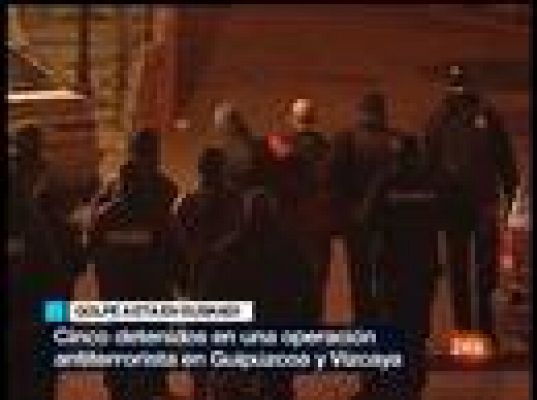  - Cinco detenidos de ETA