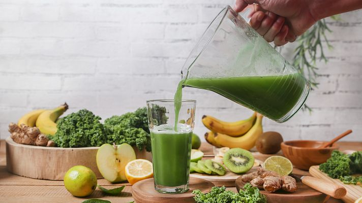 Telediario 1 - Las dietas detox en el punto de mira después de los excesos navideños