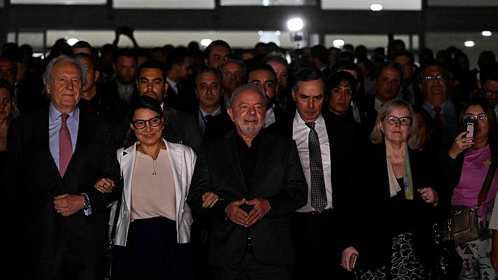 Telediario Matinal - Lula reúne a los tres poderes para "defender la democracia"