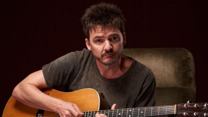 Telediario 1 - El documental 'Jorge, una travesía de Coque Malla', retrata los vaivenes de la carrera del músico