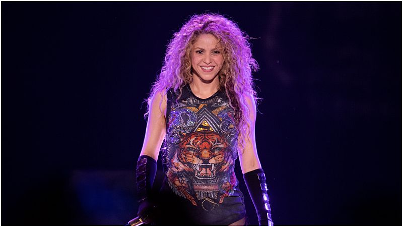 Corazn - Shakira suelta la bomba y los famosos reaccionan