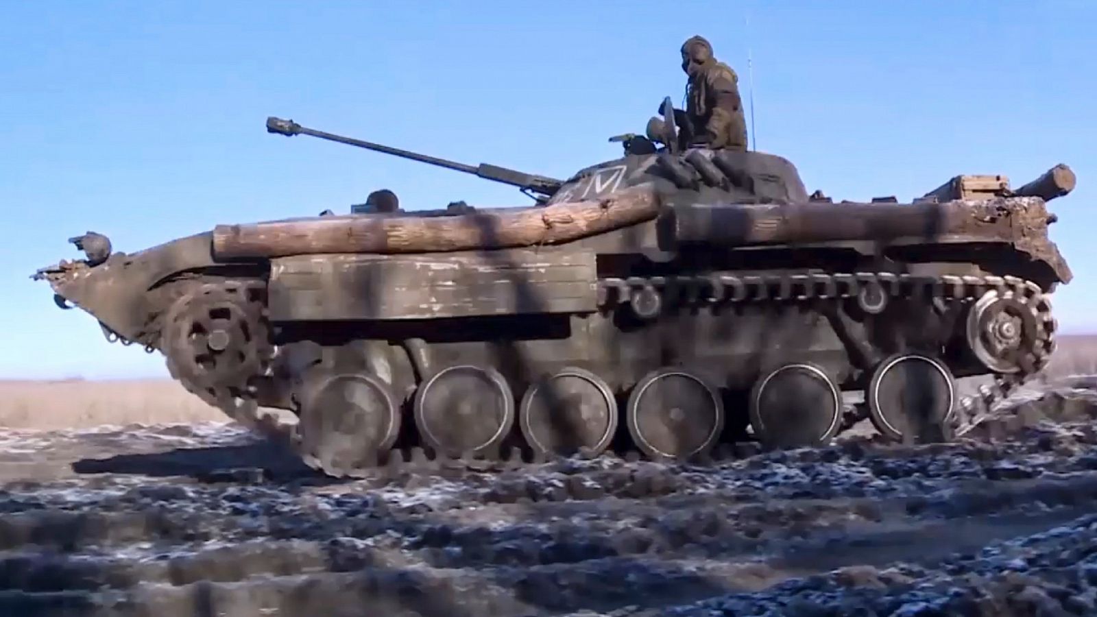 Ucrania pide más armas para frenar la ofensiva rusa en el este