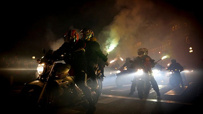 Telediario Fin de Semana - 'Pingüinos 2023': Desfile de antorchas por los moteros fallecidos