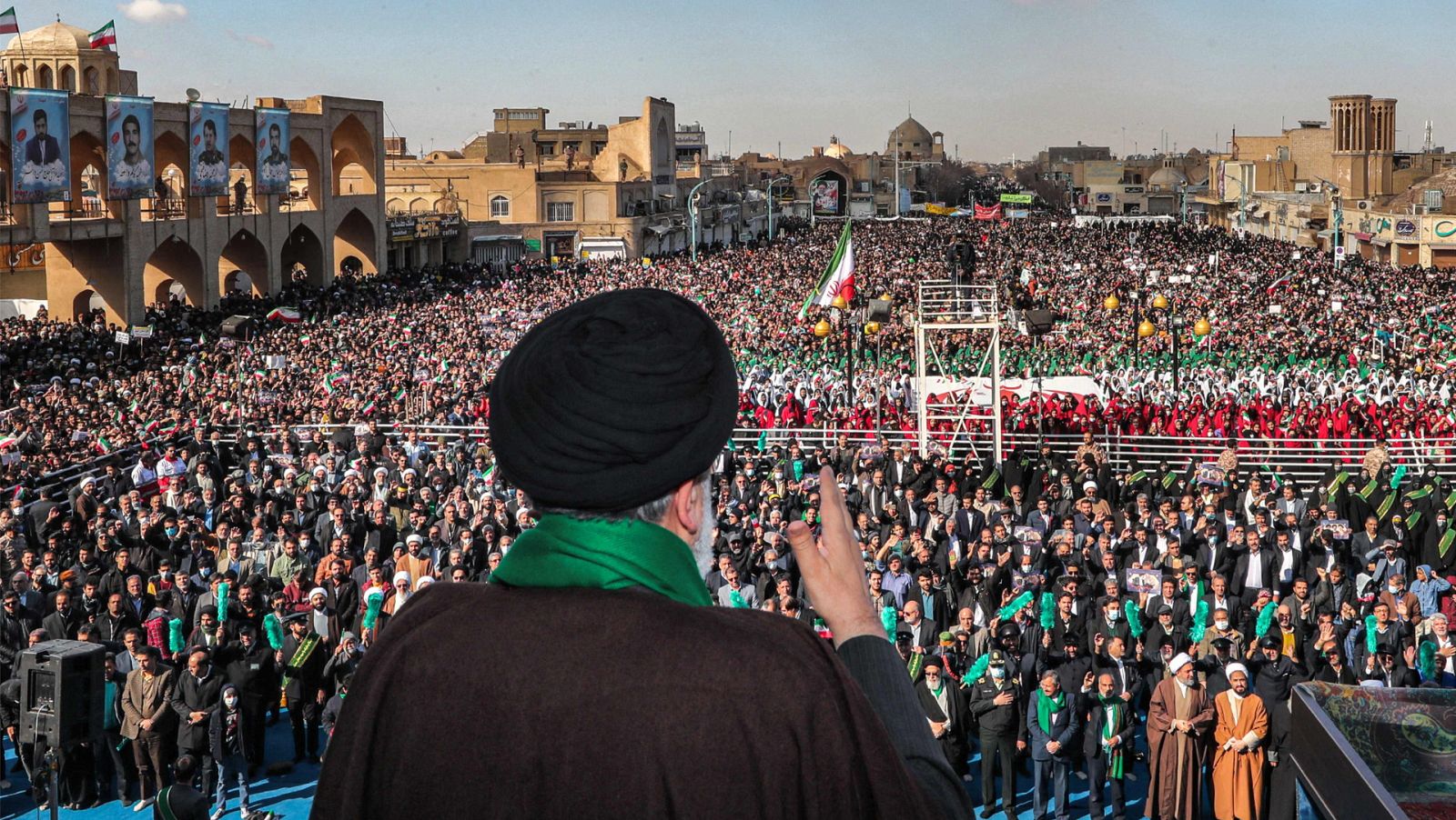 Informe Semanal - Irán, velos y turbantes