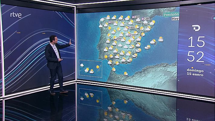 Nevadas en los sistemas montañosos de la mitad norte peninsular. Intervalos de viento muy fuerte en el norte de Galicia