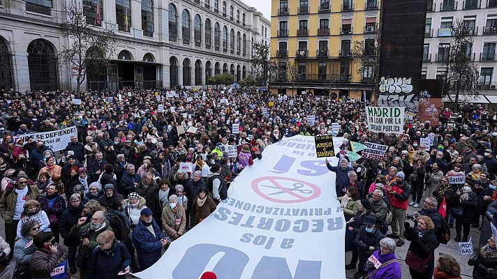 Telediario Fin de Semana - La Marea Blanca vuelve a salir a la calle en Madrid en defensa de la sanidad pública