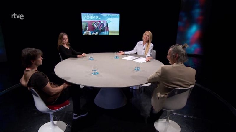 Versi�n espa�ola - Coloquio: Un mundo normal - ver ahora