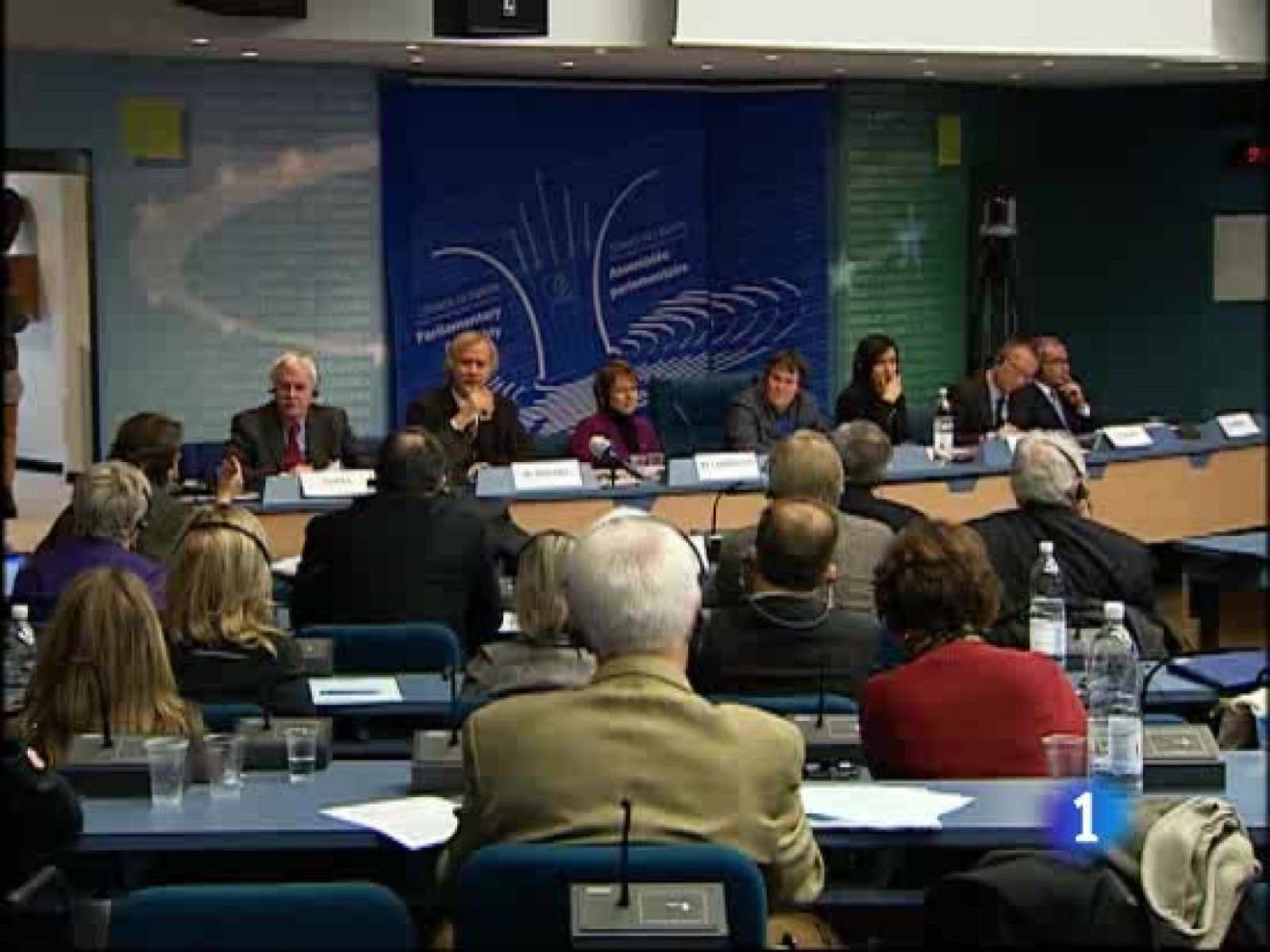 La OMS ha negado haber recibido presiones de las empresas farmaceúticas y ha asegurado que la pandemia todavía no ha terminado.