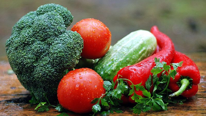 El consumo de verduras, carne y fruta cae por la inflación
