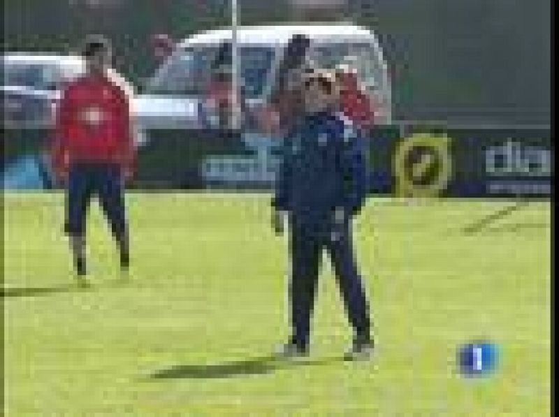 El jugador brasileño del Deportivo ha recibido el alta médica, aunque aún le quedan dos meses para poder plantar el pie y entre cuatro y seis para regresar a los campos de fútbol.