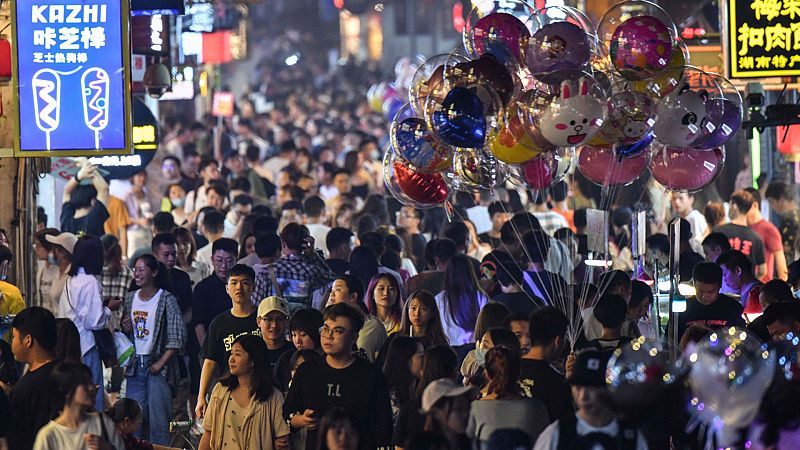 China pierde población por primera vez en más de 60 años
