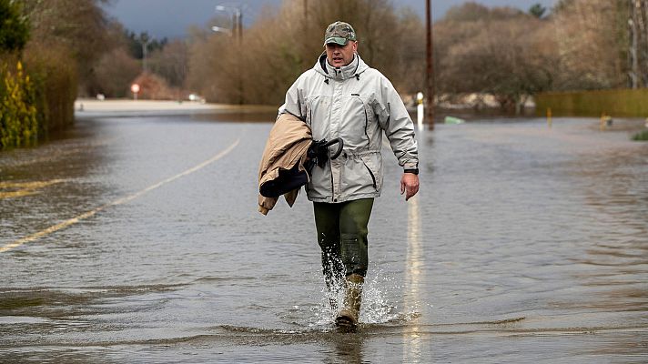 Telediario 1 - El temporal Fien lleva los ríos al límite