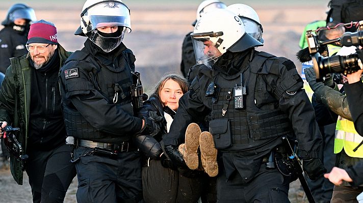 Greta Thunberg entre los detenidos por las protestas contra la demolición de un pueblo alemán