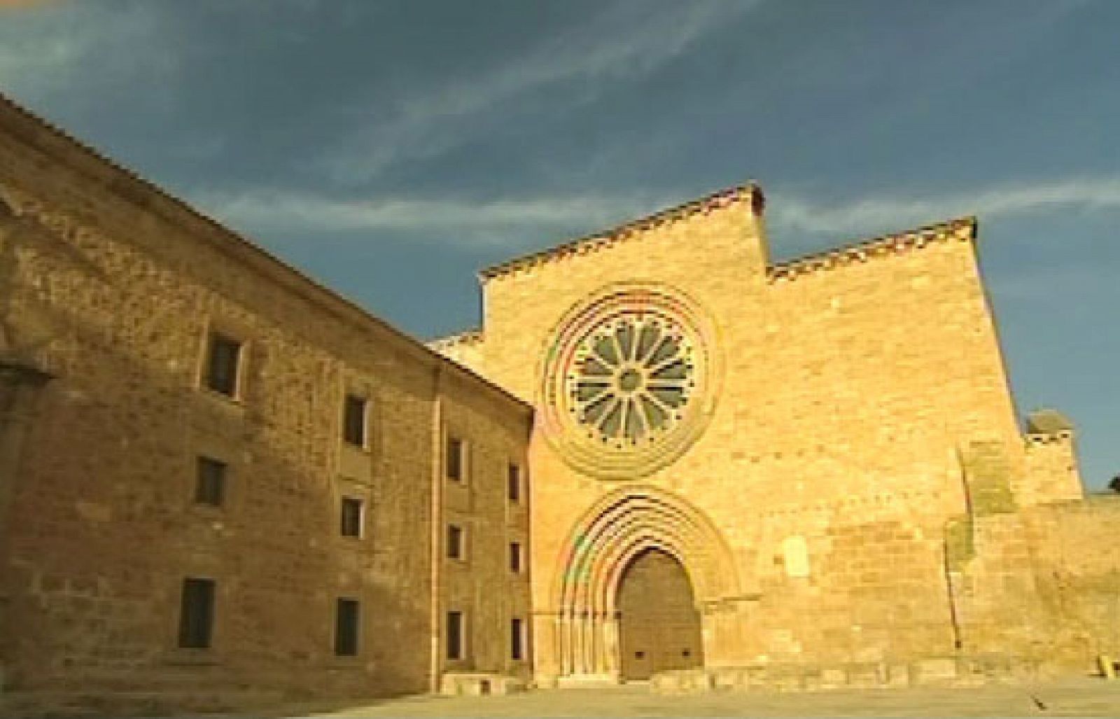 Crónicas - Interior de monasterio