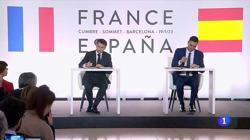 Sánchez i Macron signen el Tractat d'Amistat de Barcelona