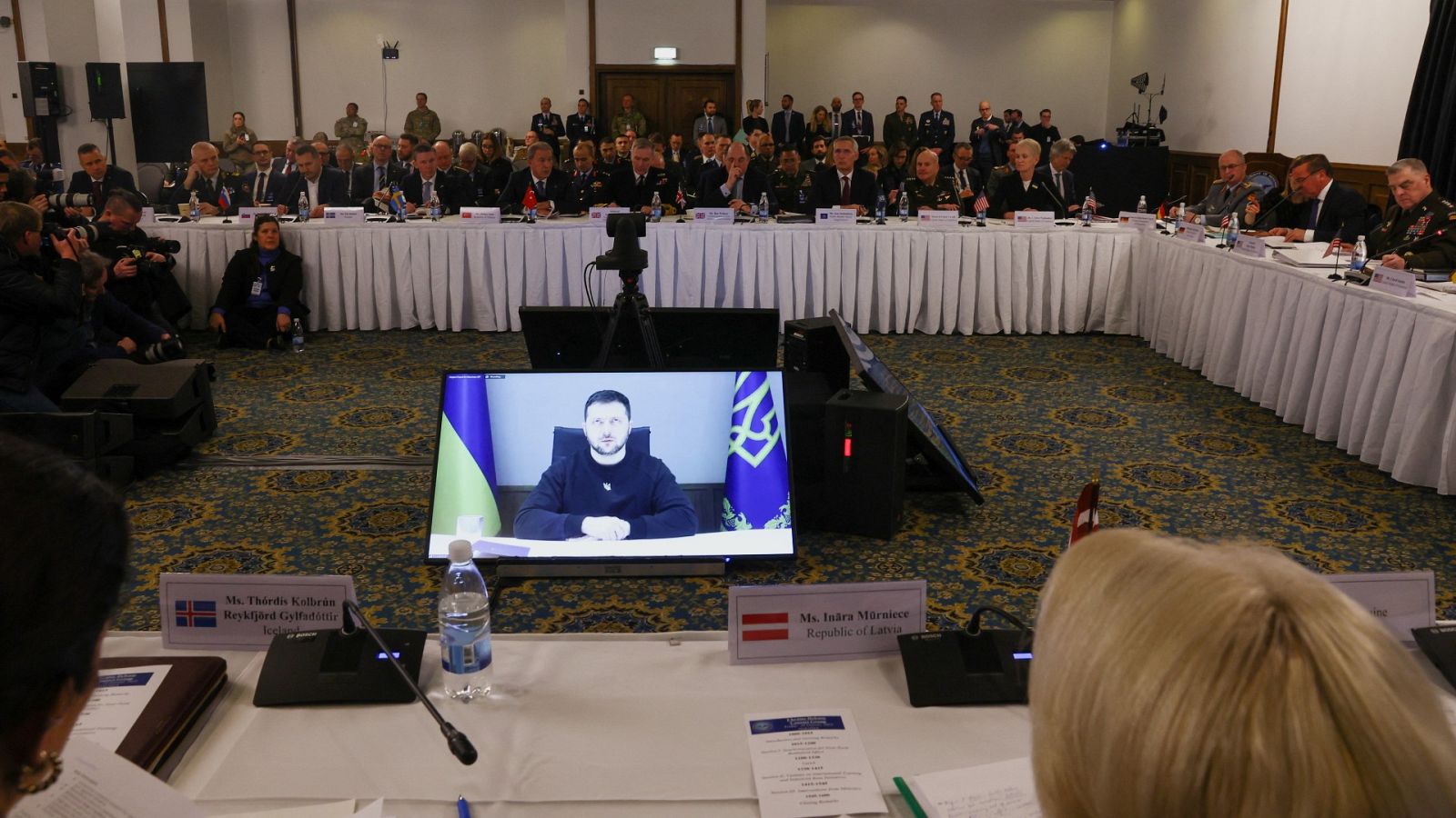 Reunión clave en Ramstein: la OTAN debate el envío de tanques Leopard a Ucrania - Ver ahora