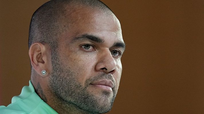 Telediario 2 - Dani Alves, a prisión provisional acusado de agresión sexual a una joven