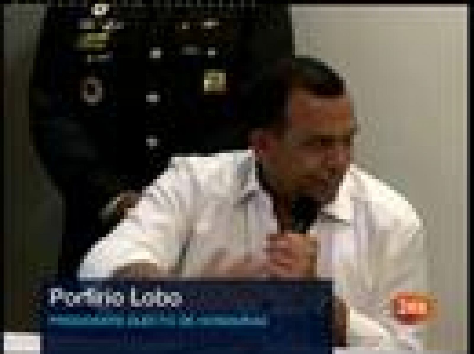 Lobo toma posesión como presidente de Honduras y Zelaya se exilia en República Dominicana