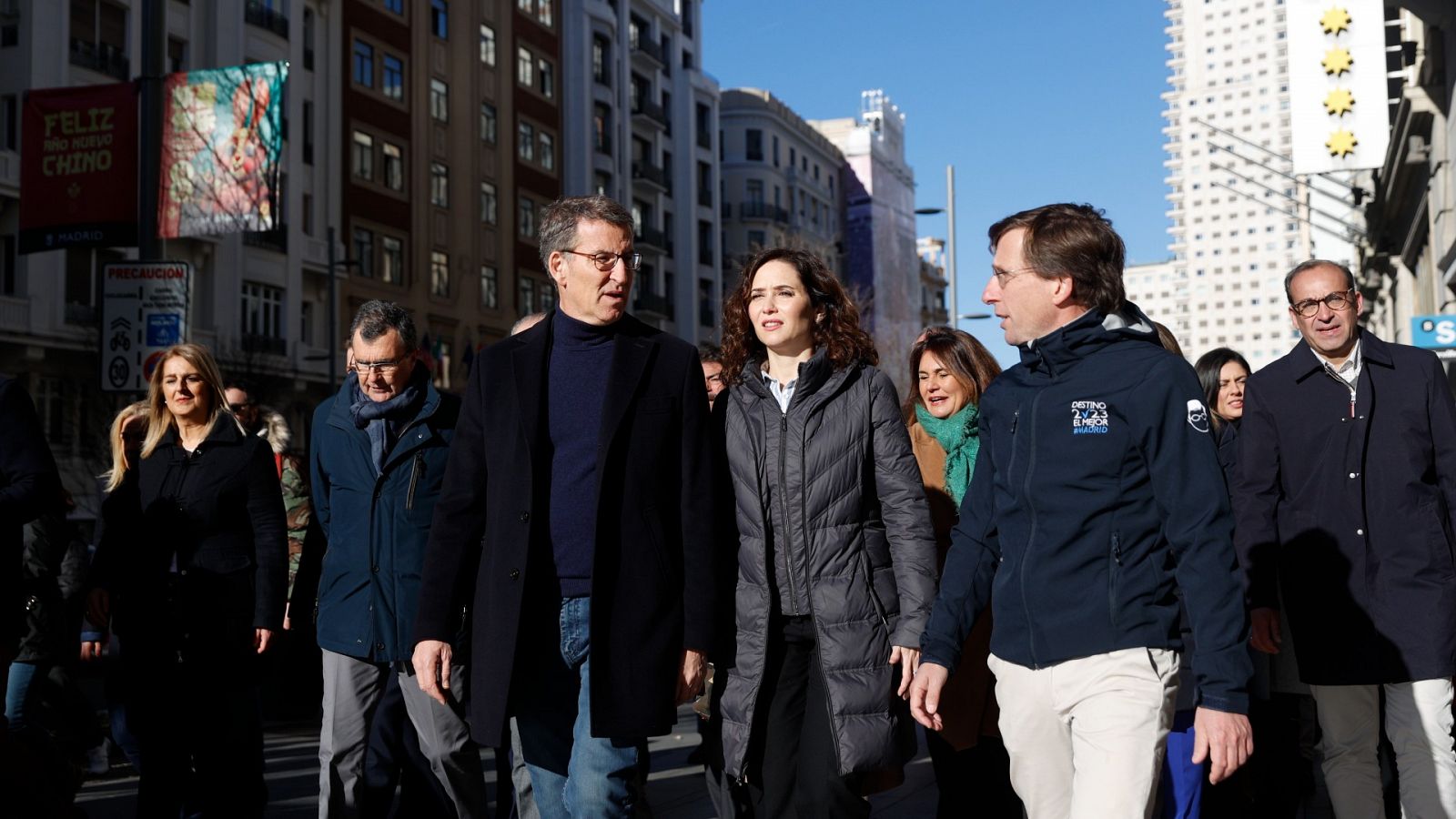 Feijóo ve a Sánchez "perdido y "desconectado" de la realidad  por comparar la protesta independentista con la de Madrid