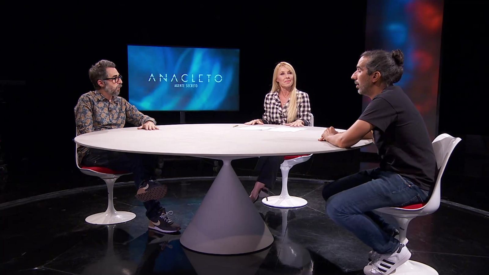 Versión española - Coloquio: Anacleto, agente secreto - ver ahora