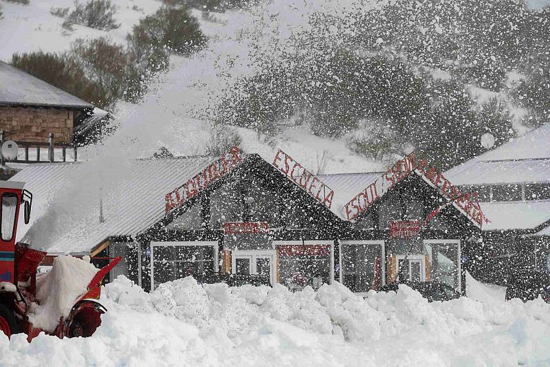 La semana comienza con frío intenso y nevadas en el Cantábrico oriental