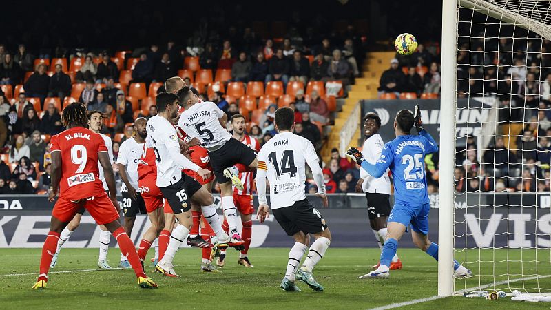 Valencia - Almería: resumen del partido de la 18ª jornada de la Liga
