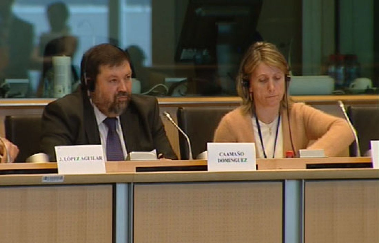 Y es que durante estos seis meses de presidencia española ellos son los responsables de coordinar a los 27 PAISES de la Unión Europea.