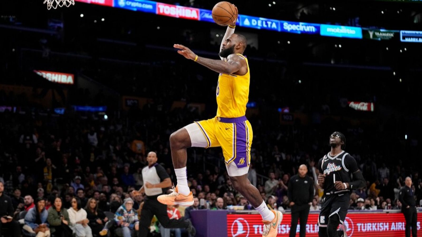 NBA: récord agridulce de LeBron James