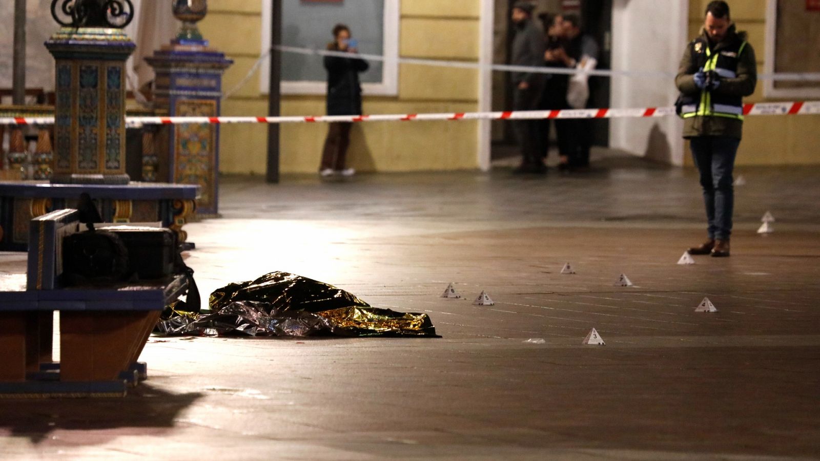 Algeciras | Un muerto y cuatro heridos tras un ataque con un arma blanca en dos iglesias en Algeciras Algeciras | Un muerto y cuatro heridos tras un ataque con un arma blanca en dos iglesias en Algeciras