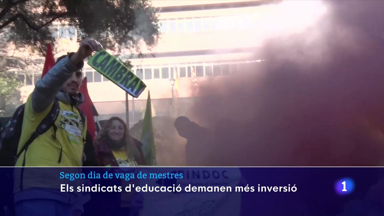 Segona jornada de vaga dels docents - L'Informatiu | Ver