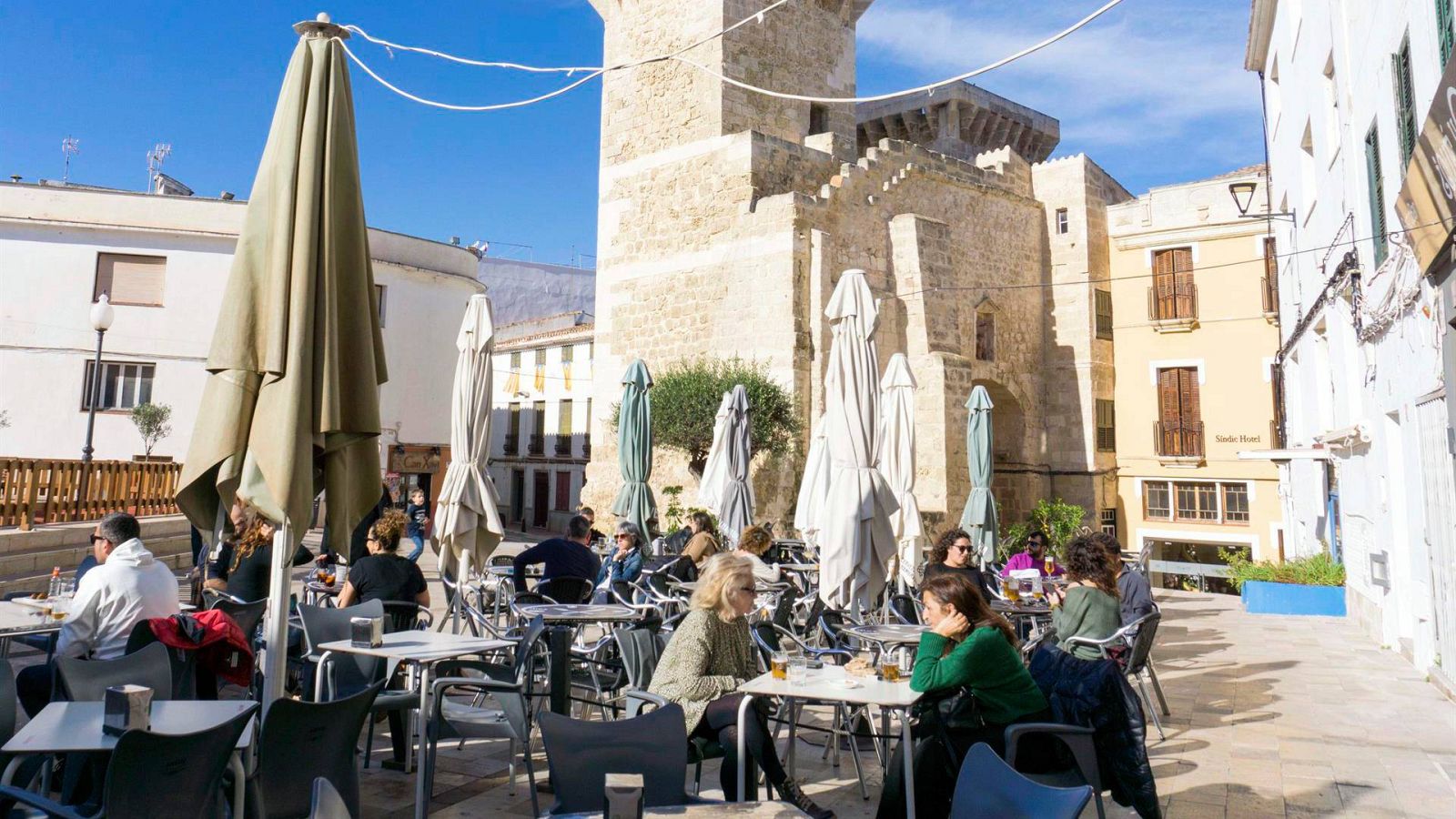 España evita la recesión: crece un 0,2 % en el cuarto trimestre y un 5,5 % en 2022