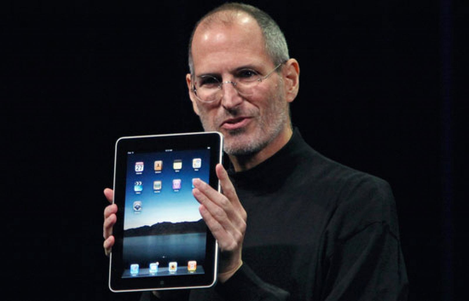 Steve Jobs presenta el iPad, el esperado tablet de Apple