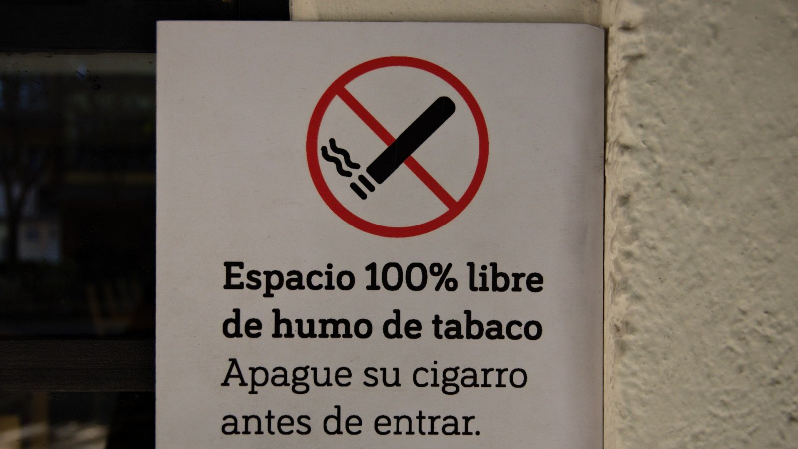 México estrena nueva ley antitabaco, una de las más estrictas del mundo