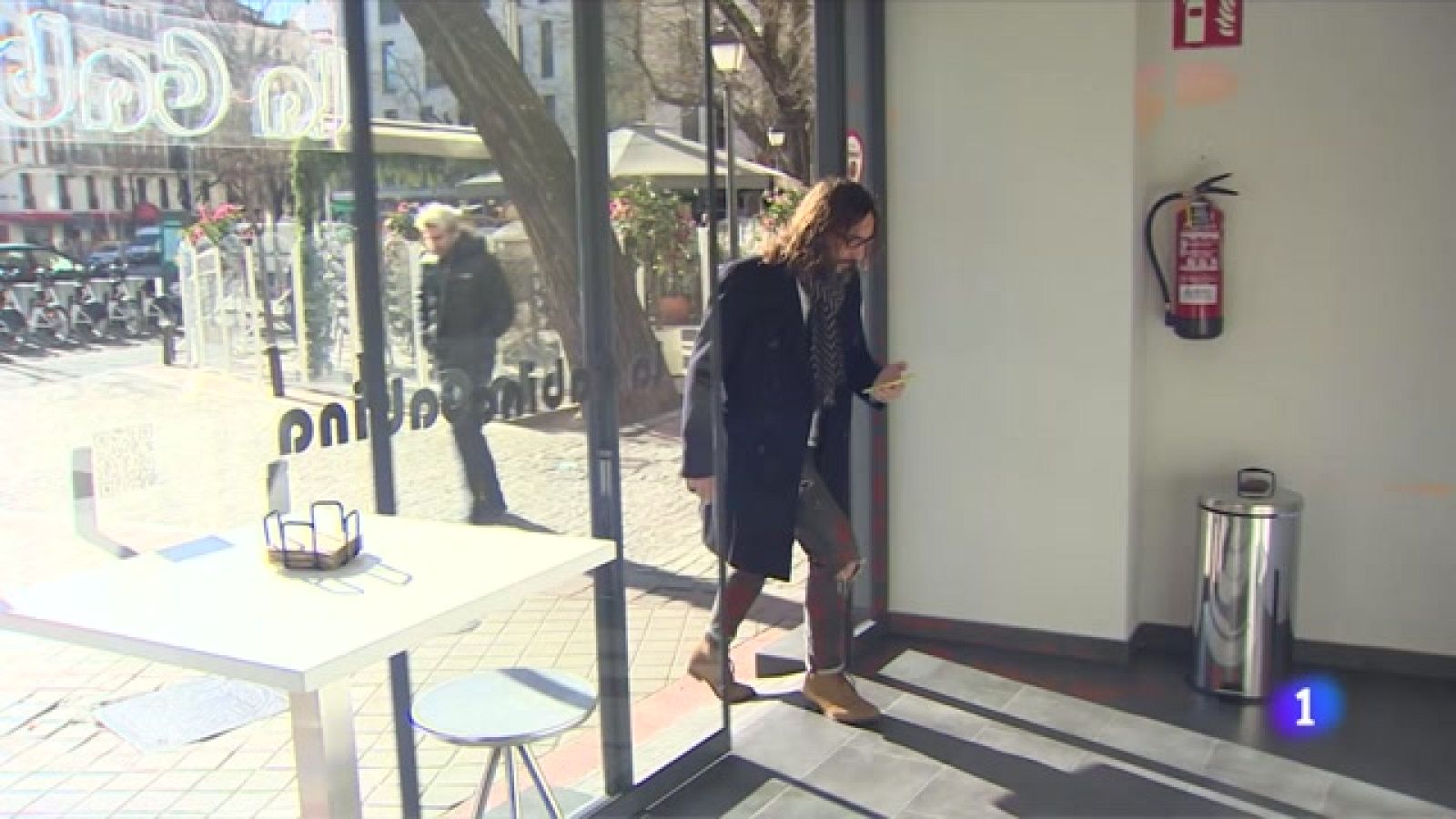 Además de tiendas, oficinas postales -Ver ahora