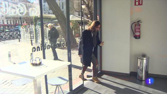 Telediario Fin de Semana - Además de tiendas, oficinas postales