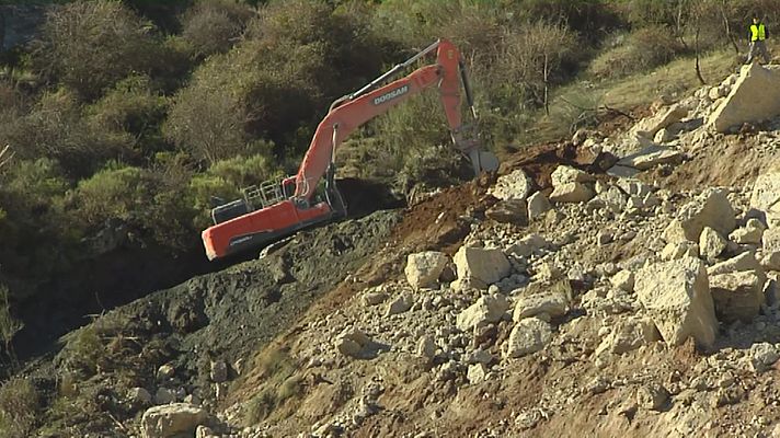 Noticias Andalucía - Cortada la A-395 por desprendimiento