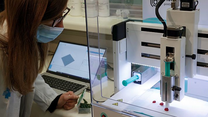 Telediario 1 - El Vall d'Hebron imprime 'gominolas' de fármacos para niños