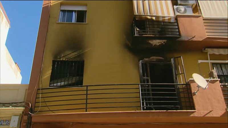 Tres fallecidos en un incendio en Huelva - Ver ahora