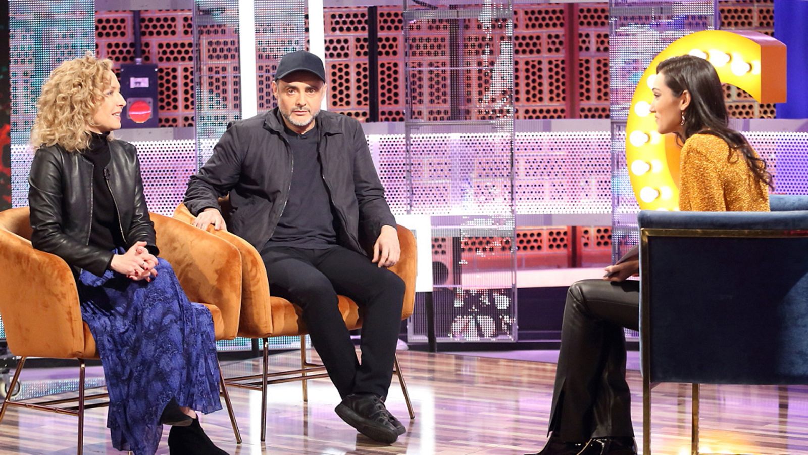 Culturas 2 - Entrevista a Suso33 por 'Las paredes hablan' - Culturas 2 | Ver