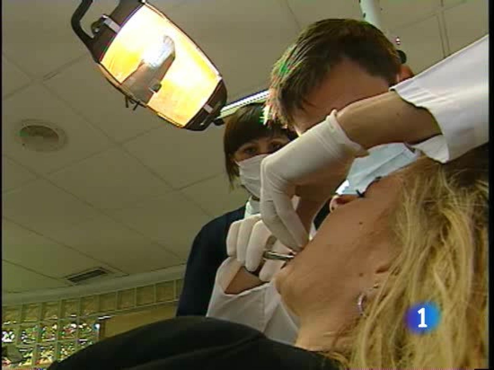 Ese gasto se hace, sobre todo, en oftalmólogos y dentistas. Eso supone el 13 por ciento de su presupuesto anual, según un estudio de la Organización de Consumidores y usuarios.